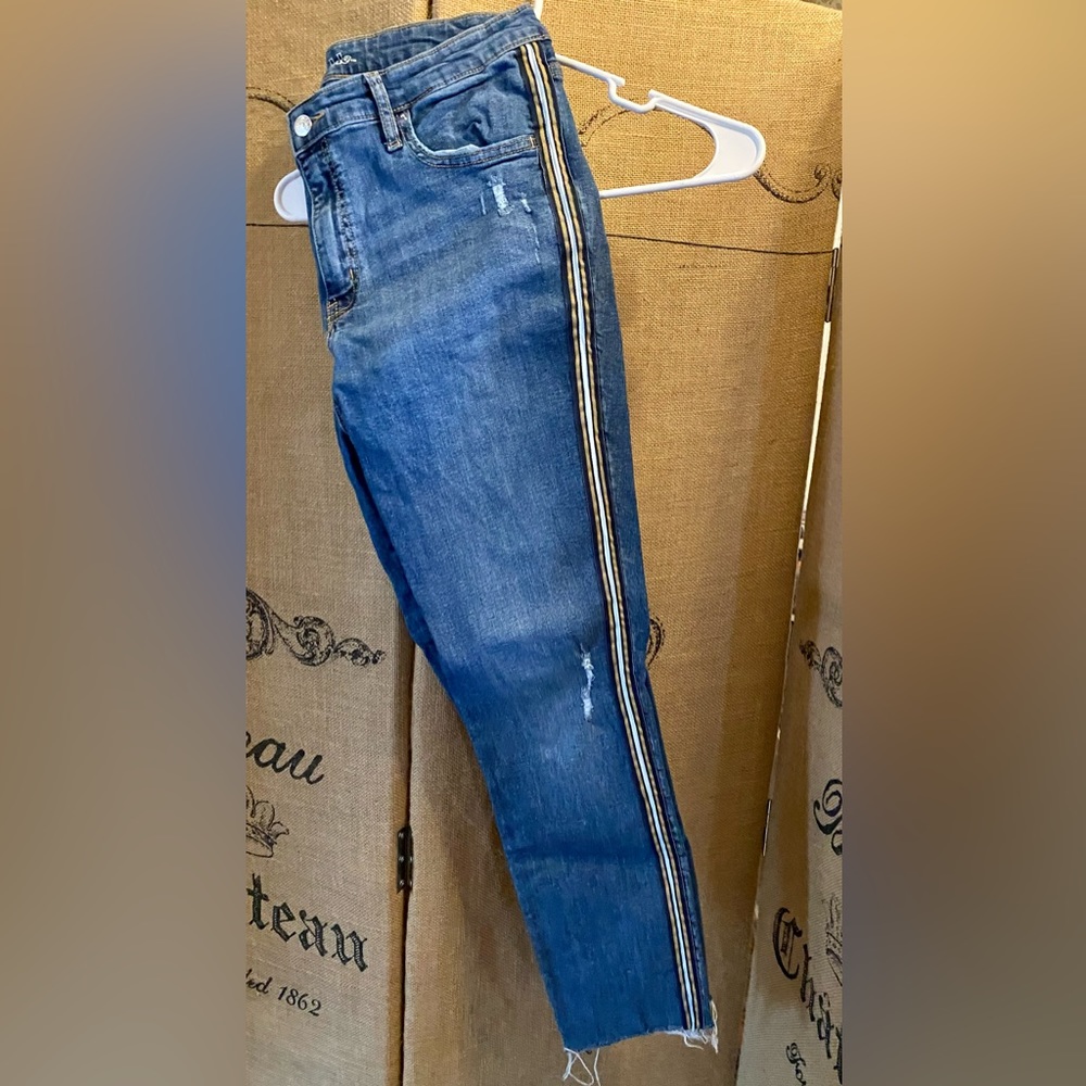 Super cute jeans